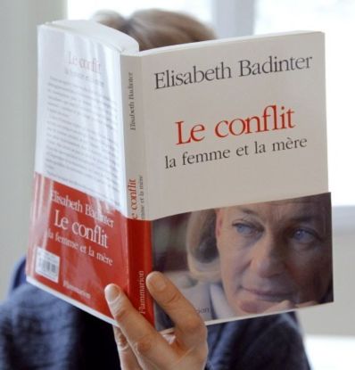 Libri i fundit i Elisabeth Badinter. ©Foto Patrick Kovarik